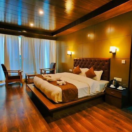 Vista Hill Resort- Centrally Heated & Air Cooled Resort, Manali מראה חיצוני תמונה