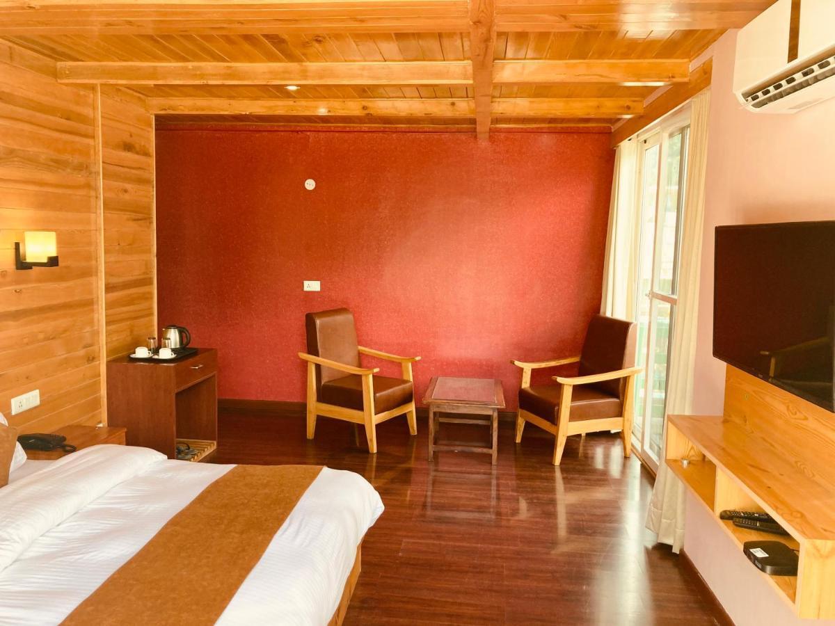 Vista Hill Resort- Centrally Heated & Air Cooled Resort, Manali מראה חיצוני תמונה
