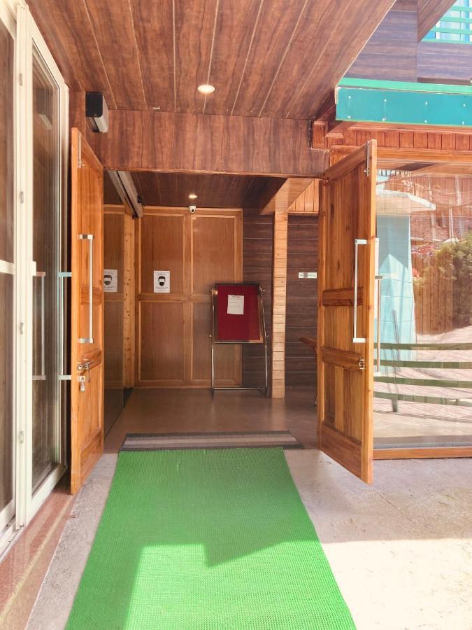 Vista Hill Resort- Centrally Heated & Air Cooled Resort, Manali מראה חיצוני תמונה